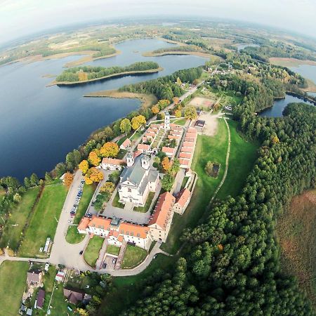 Pokamedulski Klasztor W Wigrach Wigry Extérieur photo