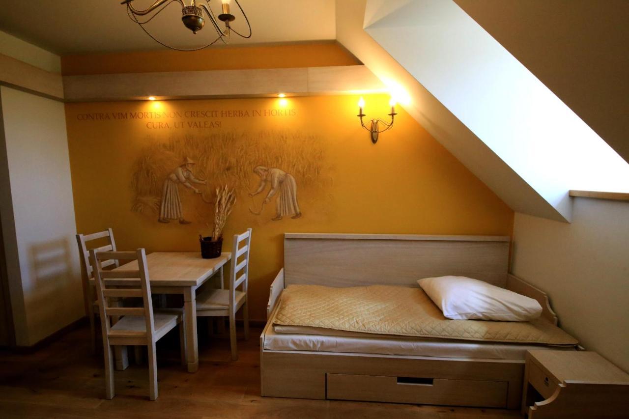 Pokamedulski Klasztor W Wigrach Wigry Extérieur photo