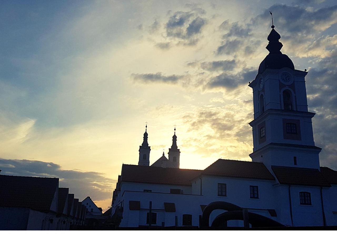 Pokamedulski Klasztor W Wigrach Wigry Extérieur photo